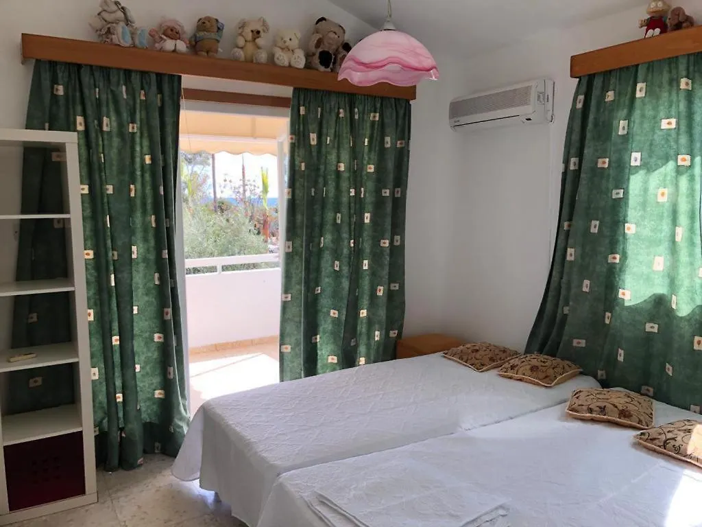 Sea Front Villa Natalia Ayia Napa Kypr